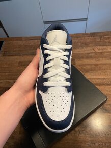 Air Jordan 1 Low Midnight Navy - 2