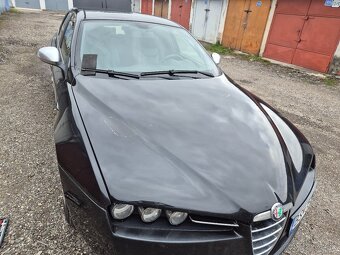 Kapota alfa romeo 159 - 2