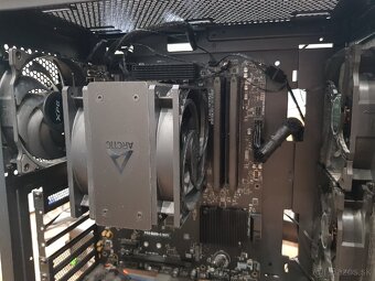 Herný PC / Ryzen 7 7800X3D / 48GB DDR5 - 2