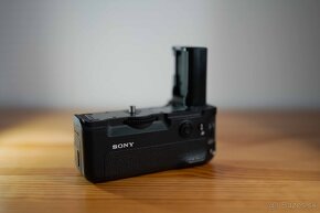 Sony VG-C3EM battery grip - 2