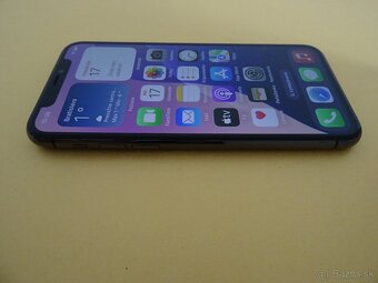 iPhone 11 PRO 256GB GRAY - ZÁRUKA 1 ROK - 100% BATERIA - 2