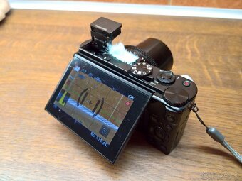 Panasonic Lumix DMC-LX15 - 2