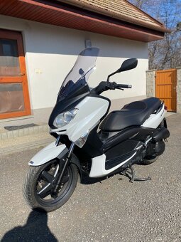 Predám Yamaha x max 125   6500km - 2