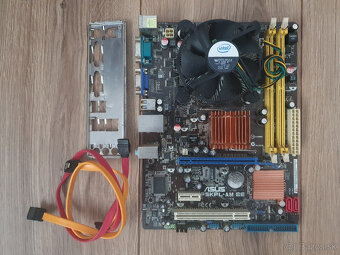 Gigabyte, Socket 775,AM2 - 2