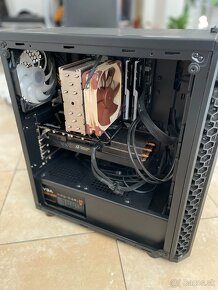 PC, RYZEN 7 3800XT, RX 5600 XT, 32GB, 1TB SSD - 2