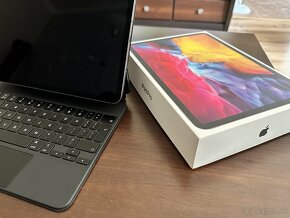 Apple iPad Pro (11palcovy 2.generacie) Dark Grey - 2