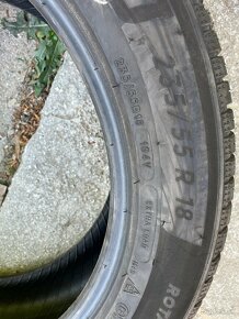 Predám 2x pneu Michelin 235/55 R18 104Y - 2