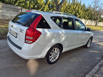 Predám Kia ceed Combi Faclieft 1.6Crdi 85kw M6 2011 - 2