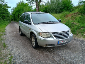 Chrysler Voyager 2005 Automat 2.8d - 2