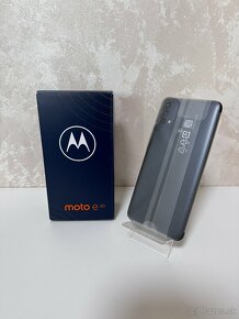 Motorola Moto e30 Čisto nový - 2