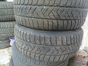 215/55r17 zimné - 2