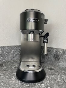 Kávovar DeLonghi EC685BK - 2