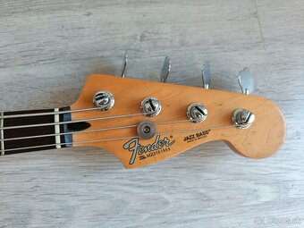 Fender Jazz Bass 4 MIM (2004) - 2