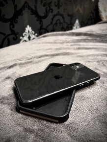 iPhone 11 - 2