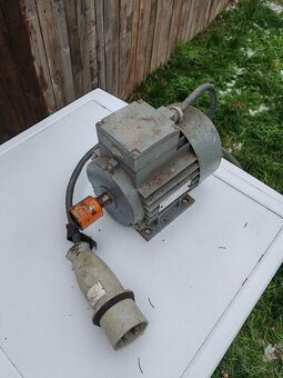 Elektromotor patkovy 0.75 kw 750w 1410ot/min - 2