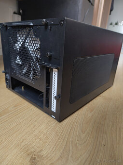 Predam Fractal Design Node 304 cierna - 2