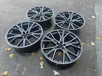 Audi ALU disky R22 10J, 5x112, AUDI Sport SQ8,SQ7,RS6,RS7 - 2