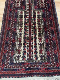 Ručne viazaný vintage vlnený koberec, top stav, 150x87 - 2