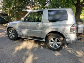 Mitsubishi Pajero 3.2 DiD 147KW AT/5  4x4 Uzávierka - 2