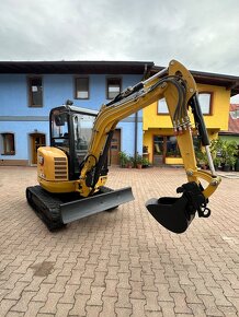 CAT 302,7 CR  rv 2021. 940mth - 2