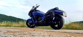 Suzuki VZR 1800 BOSS - 2