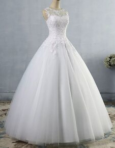 Krásné svadobné šaty,velkost 38 - 2