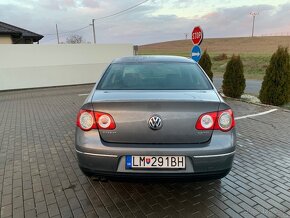 Volkswagen Passat B6 - 2