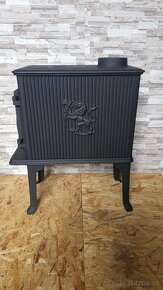 Liatinové kachle Jotul F 602 N čierný lak - 2