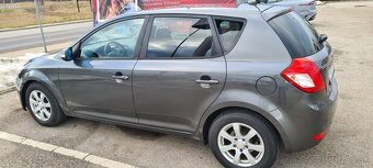 Kia ceed 2009 2.0 crdi - 2