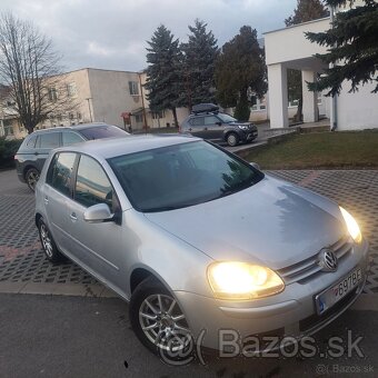 Volkswagen golf 5 1.6 75kw - 2