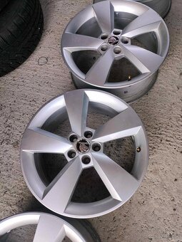 4ks alu disky orig. Škoda 5x100 R17 - 2