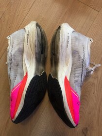 Bežecké topánky Nike ZoomX Vaporfly Next% 2  - velkost 38 - 2