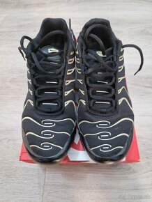 Nike AIR MAX PLUS  Tn black/ gold  vel.38,5 - 2