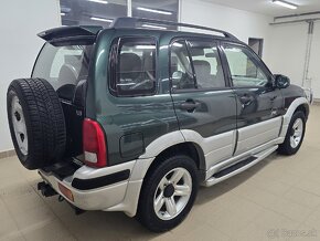 Suzuki Vitara 2.5 V6 - 2