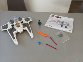 LEGO Star Wars 75348 Mandalorian Fang Fighter - 2