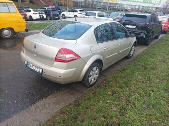 Renault Megane  limuzína - 2