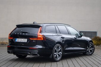 Volvo V60 B4 R-design Black Line Edition - 2