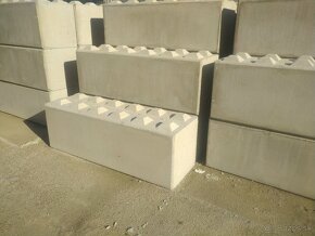 AKCIA betonove lego kocky 120x60x60 a 180x60x60 - 2