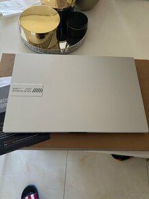 Asus Vivobook Go 15 E154FA-BQ570W - 2