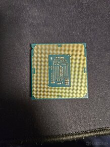 Intel Core i3-8100 (6x) - 2