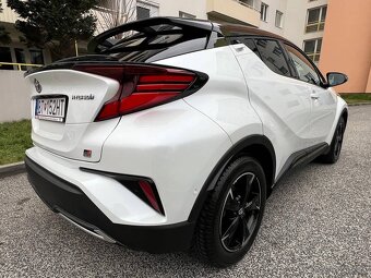 Predám Toyotu Chr Gr sport 2.0 hybrid s DPH - 2