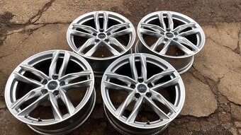 ☑️sada diskov Audi 5x112 r18 RS style - 2