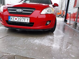 Kia Cee´d 1.4 CVVT 77Kw - 2