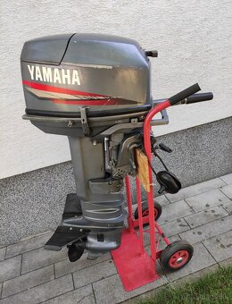 Lodny motor Yamaha 25 HP - 2