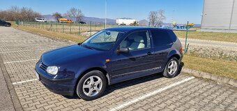 Predám volkswagen GOLF 4 1.4i 16v - 2