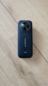 Insta 360 X3 V ZARUKE 1,5 ROKA - 2