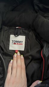 Zimná bunda Tommy Jeans - 2