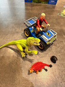 Schleich - Útek pred Velociraptorom na štvorkolke + ďalší - 2