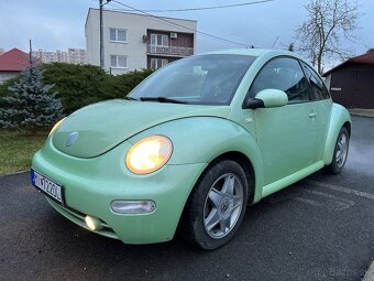 Volkswagen New Beetle - 2