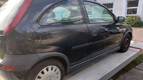 Opel Corsa 1.0 3val. na diely rok 2003 - 2